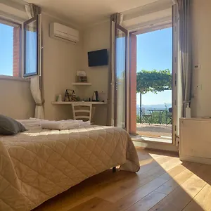 https://podere-belsogno-camera-lavanda.it-tuscanyhotel.com